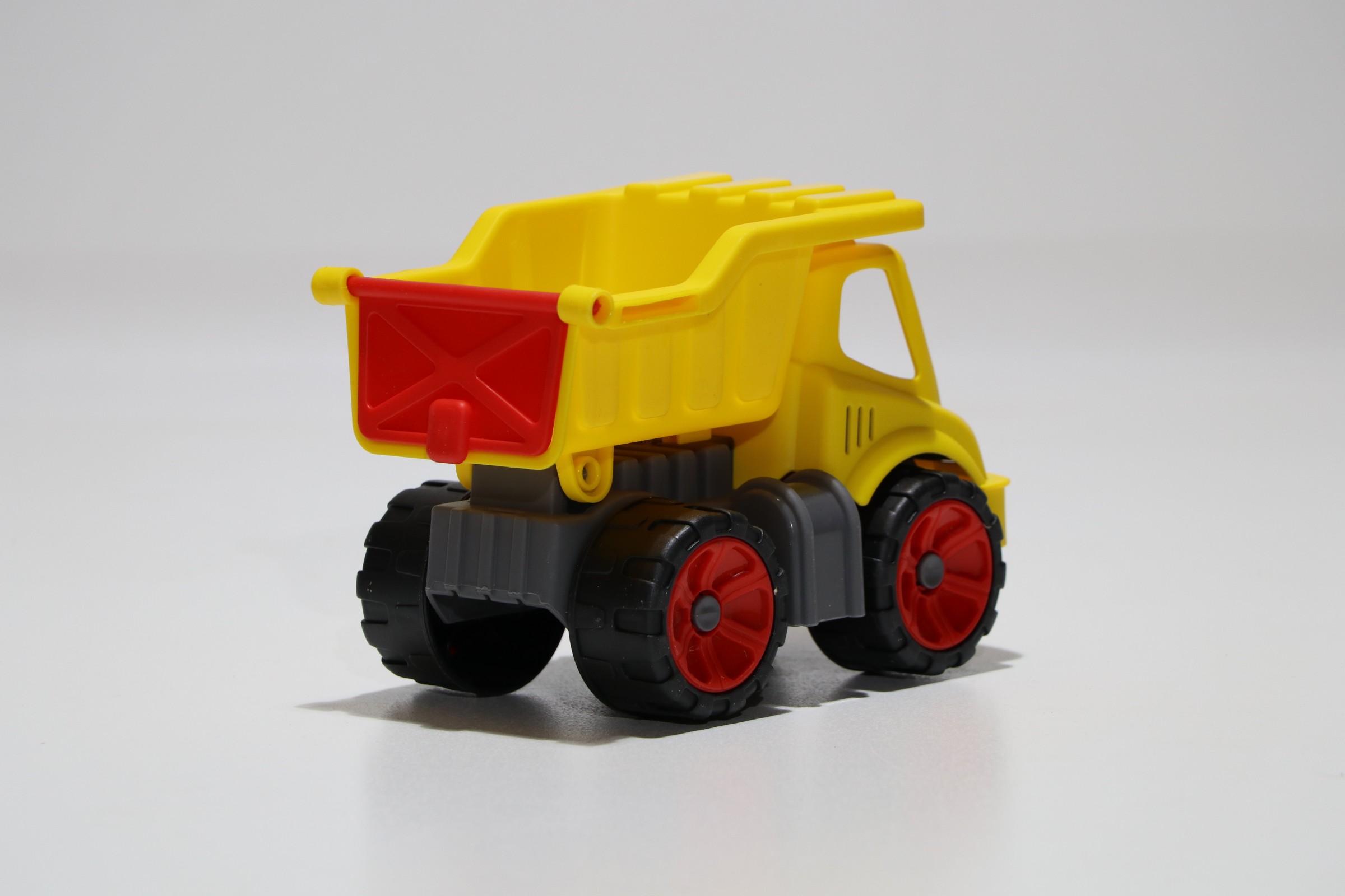 کامیون کوچک کیوان تویز کامیون کوچک کیوان تویز