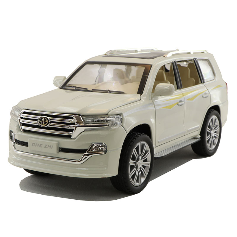 ماشین فلزی لندکروز بزرگ سایز 1:24 ماشین فلزی لندکروز بزرگ سایز 1:24